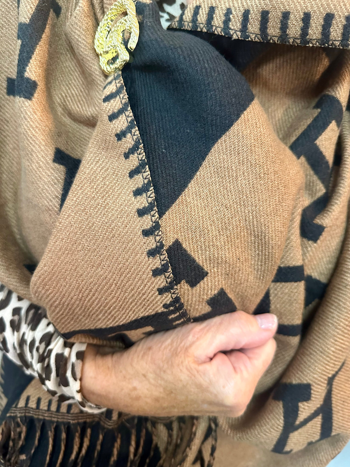 HER MEZ SCARF