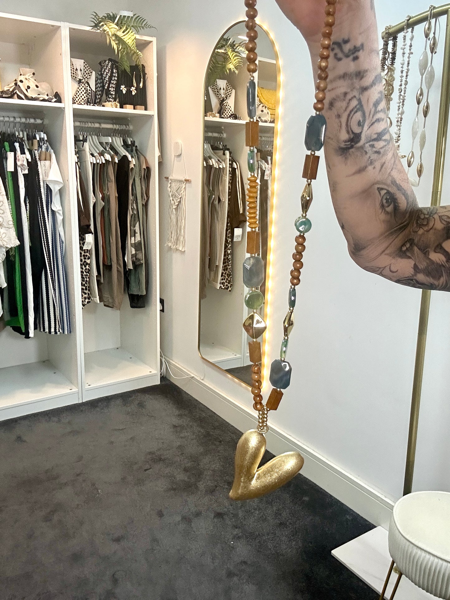 THE CARNABY NECKLACE