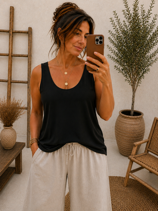 SCOOP NECK VEST